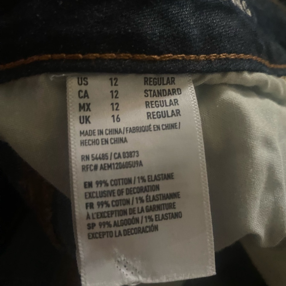 American Eagle Outfitters Distressed Dark Blue Skinny Jeans - Picture 4 of 5